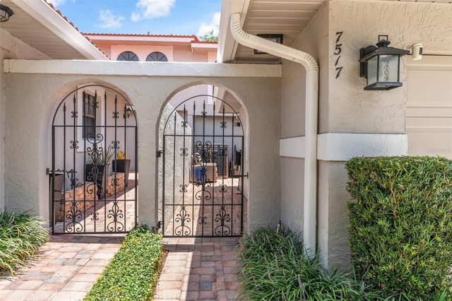 7517 FENWICK COVE LANE, Orlando, FL 32819