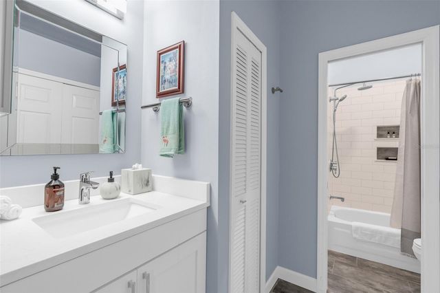7517 FENWICK COVE LANE, Orlando, FL 32819