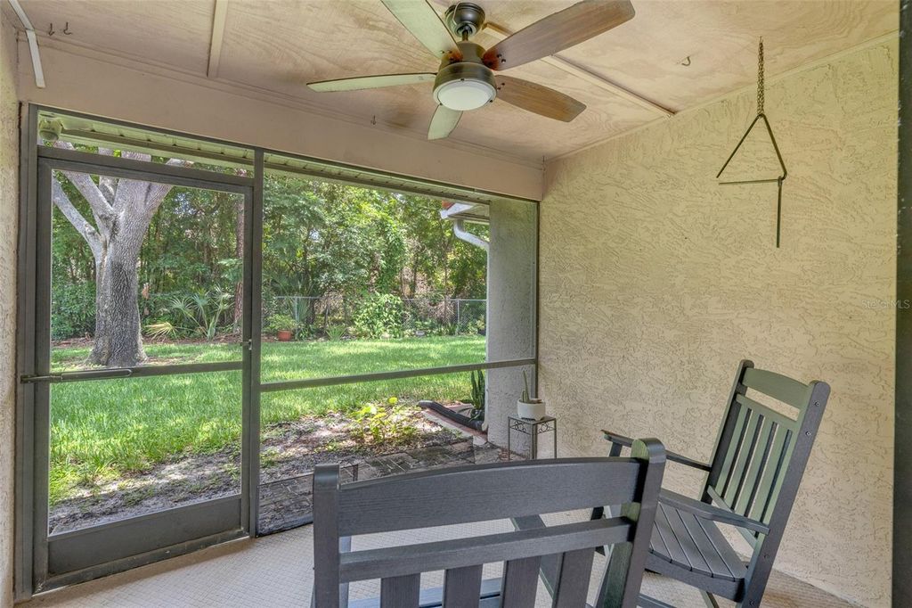 Image 70 of property listing at 7517 FENWICK COVE LANE, Orlando, FL 32819