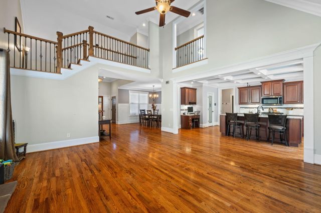 6886 Neville Drive, Ooltewah, TN 37363