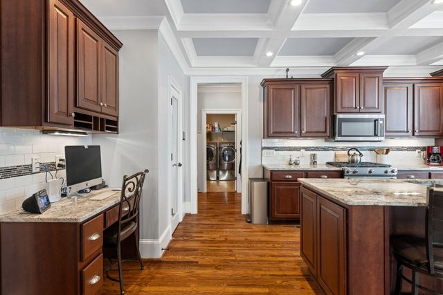 6886 Neville Drive, Ooltewah, TN 37363