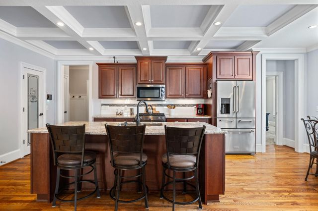 6886 Neville Drive, Ooltewah, TN 37363