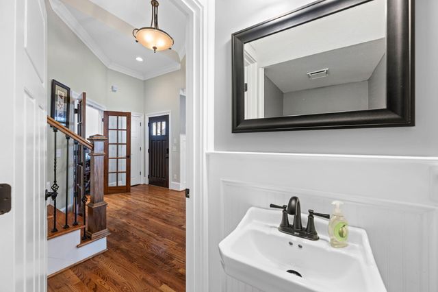 6886 Neville Drive, Ooltewah, TN 37363