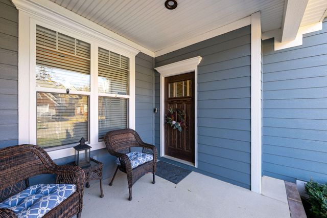 6886 Neville Drive, Ooltewah, TN 37363