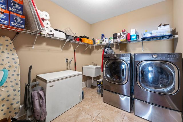 6886 Neville Drive, Ooltewah, TN 37363