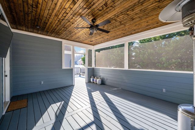 6886 Neville Drive, Ooltewah, TN 37363