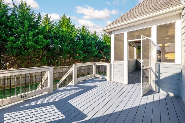 6886 Neville Drive, Ooltewah, TN 37363