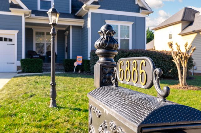 6886 Neville Drive, Ooltewah, TN 37363