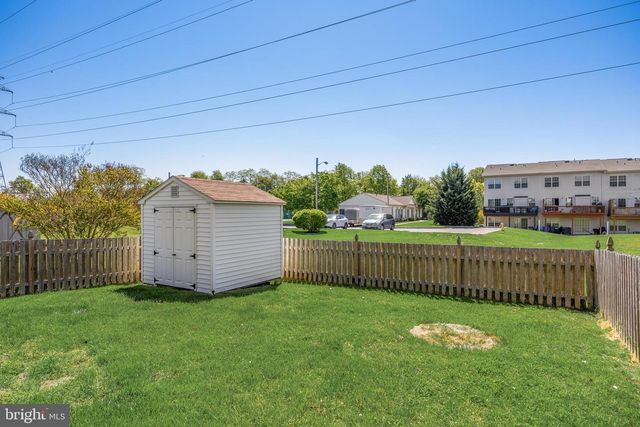48 SNOWBERRY LN, Delran, NJ 08075