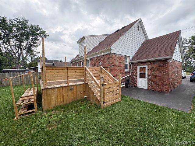 65 Pleasant View Drive, Lancaster, NY 14086