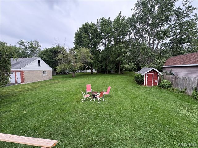 65 Pleasant View Drive, Lancaster, NY 14086