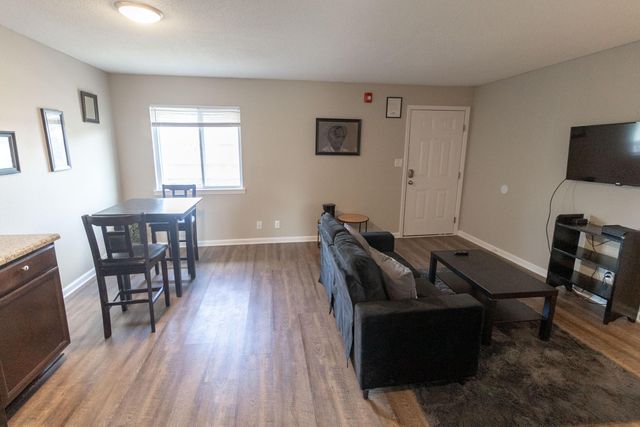 105 N GARTH AVE 54, Columbia, MO 65203