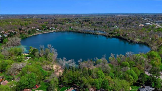 5027 Rockledge Drive, Clarence, NY 14031