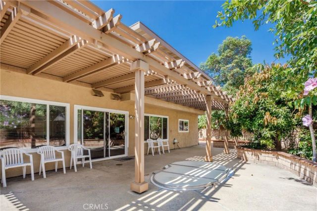 6111 E Calle Pantano, Anaheim, CA 92807