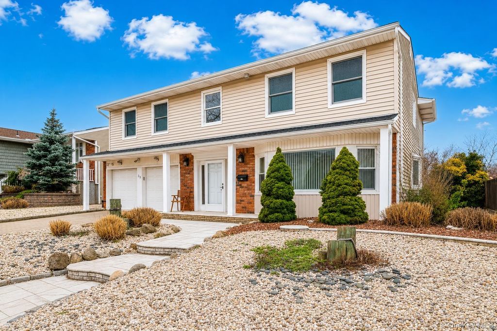 29 Donna Lane, Lido Beach, NY 11561