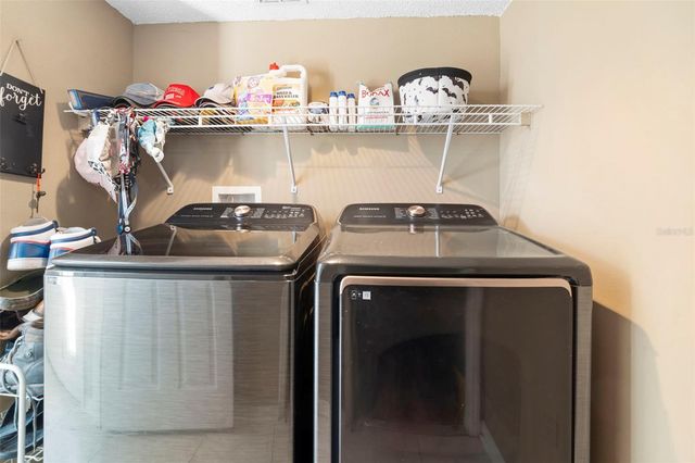 1643 RIDGEMOOR DRIVE, Mascotte, FL 34753