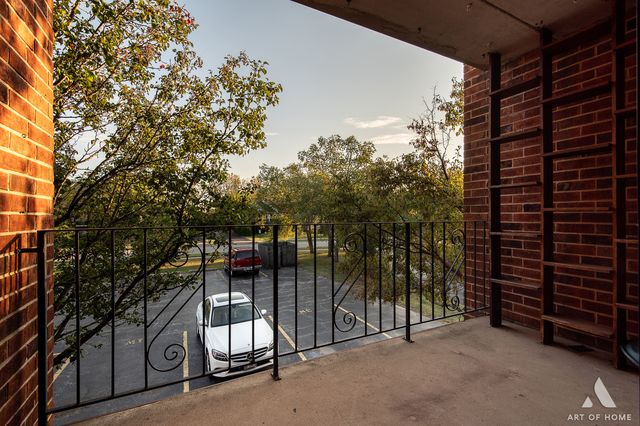 9910 Treetop Drive 3904, Orland Park, IL 60462