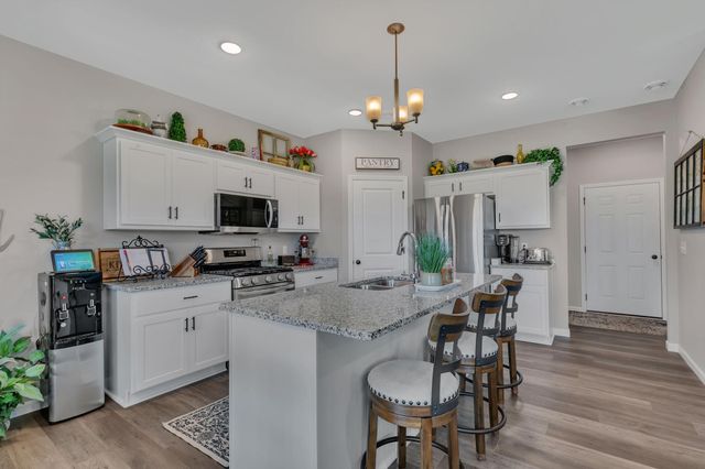 683 47th Avenue NE, Saint Cloud, MN 56304