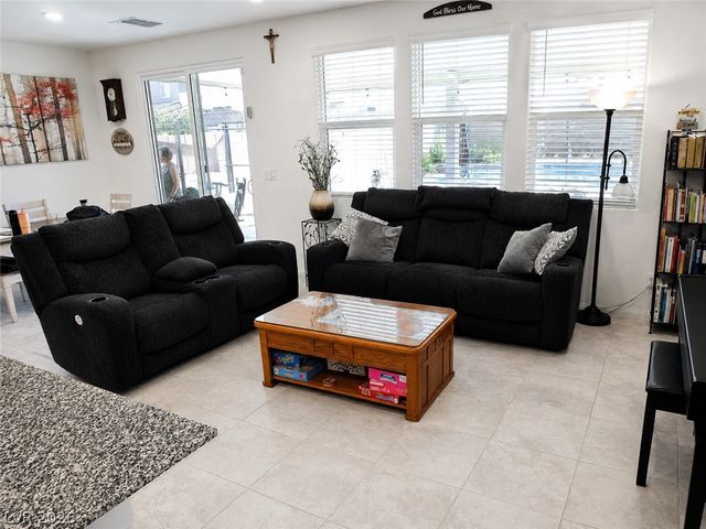 7014 Wildhorse Creek Street, North Las Vegas, NV 89086