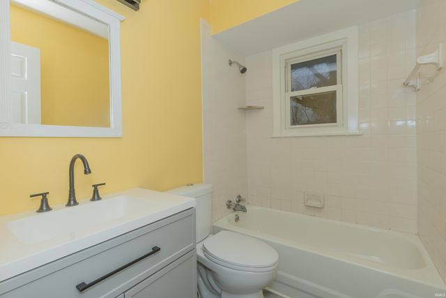 4501 Sweetser Avenue, Evansville, IN 47714