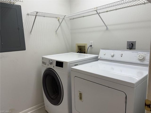6888 Bogey DR, Fort Myers, FL 33919