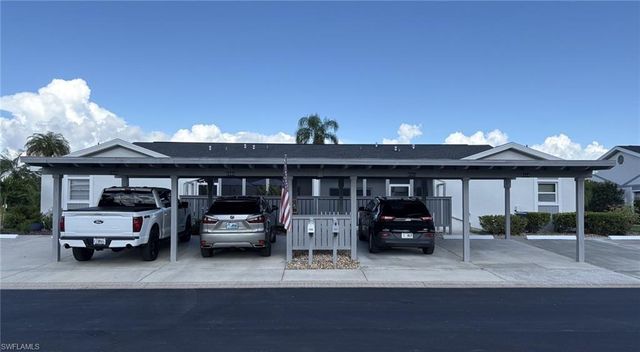 6888 Bogey DR, Fort Myers, FL 33919