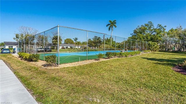 6888 Bogey DR, Fort Myers, FL 33919