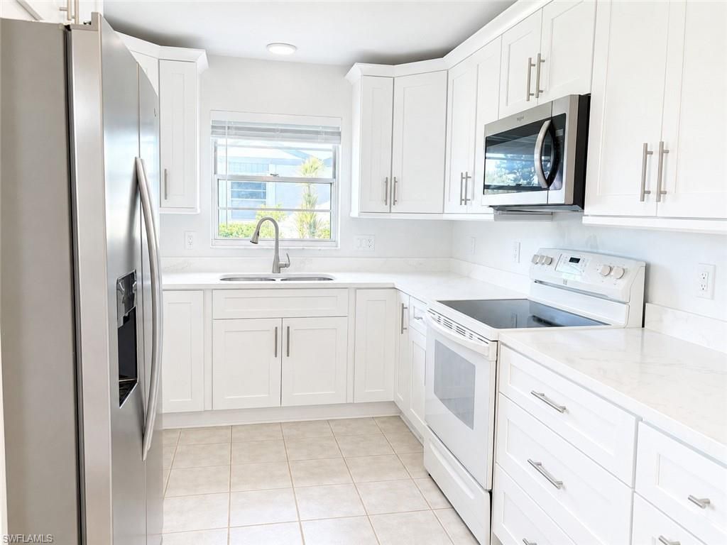 6888 Bogey DR, FORT MYERS, FL 33919 — photo 5