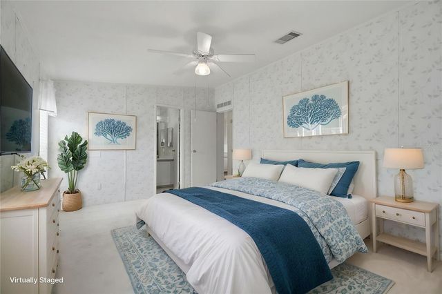 6826 MOUNT ORANGE DRIVE NE 383, St Petersburg, FL 33702