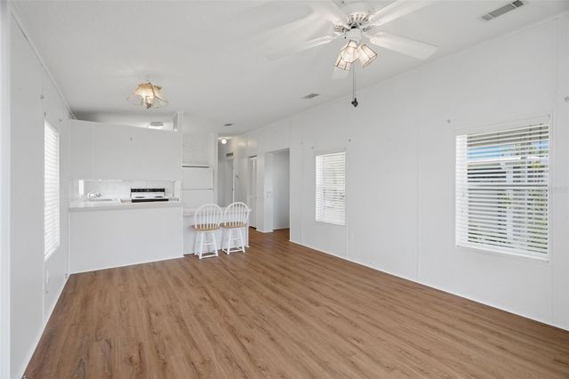 6826 MOUNT ORANGE DRIVE NE 383, St Petersburg, FL 33702