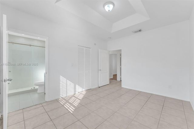 7665 NW 183rd Ter 1405, Hialeah, FL 33015