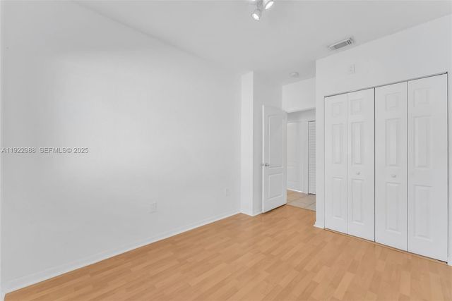 7665 NW 183rd Ter 1405, Hialeah, FL 33015