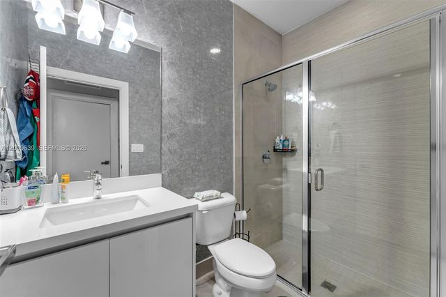7234 NW 103rd Path, Doral, FL 33178