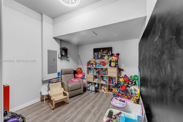 7234 NW 103rd Path, Doral, FL 33178