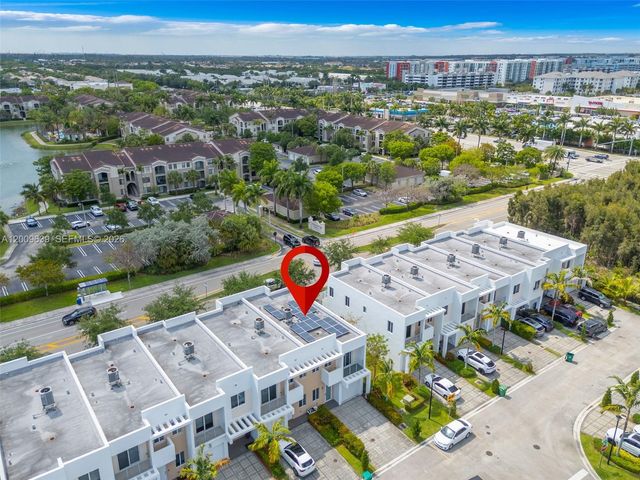 7234 NW 103rd Path, Doral, FL 33178