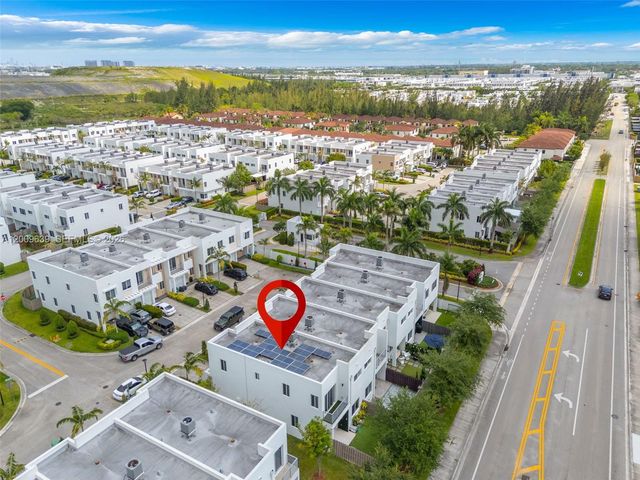 7234 NW 103rd Path, Doral, FL 33178