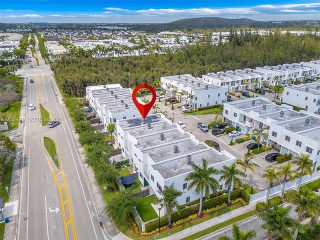 7234 NW 103rd Path, Doral, FL 33178