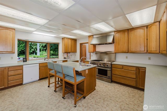 1225 NE Hoffs Drive, Poulsbo, WA 98370