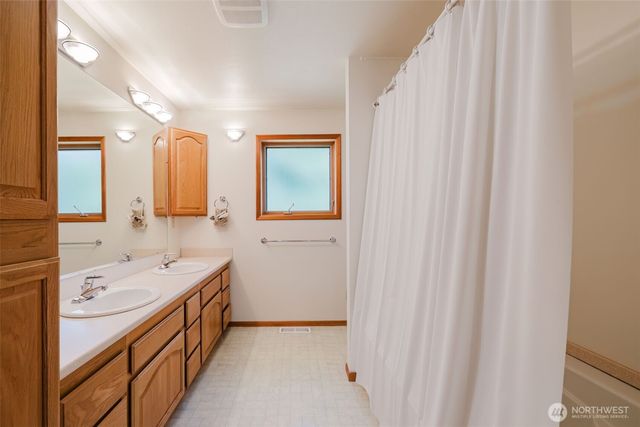 1225 NE Hoffs Drive, Poulsbo, WA 98370