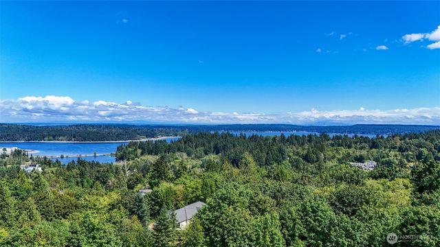 1225 NE Hoffs Drive, Poulsbo, WA 98370