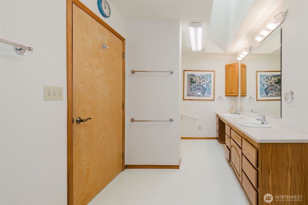 Image 20 of property listing at 1225 NE Hoffs Drive Drive, Poulsbo, WA 98370