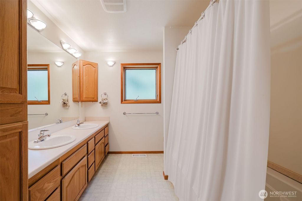 Image 33 of property listing at 1225 NE Hoffs Drive Drive, Poulsbo, WA 98370