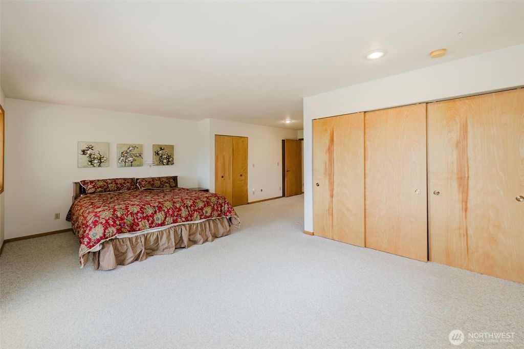 Image 36 of property listing at 1225 NE Hoffs Drive Drive, Poulsbo, WA 98370