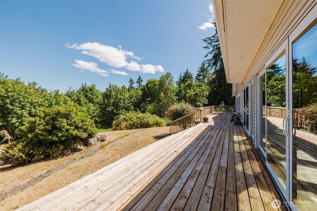 Image 37 of property listing at 1225 NE Hoffs Drive Drive, Poulsbo, WA 98370