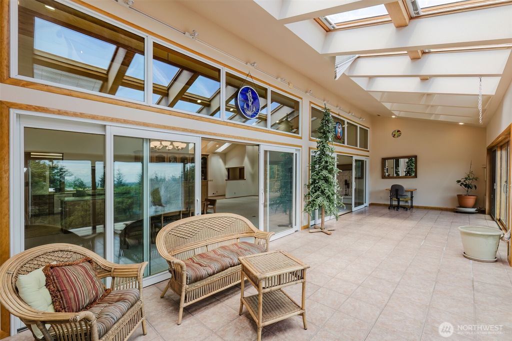 Image 8 of property listing at 1225 NE Hoffs Drive Drive, Poulsbo, WA 98370