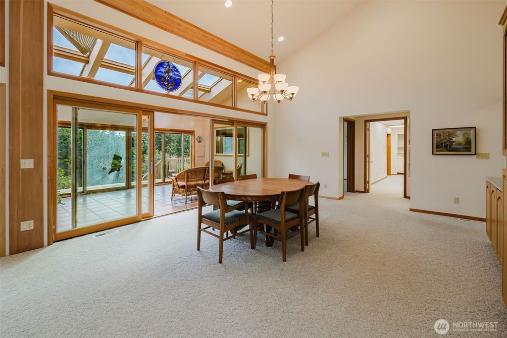 Image 10 of property listing at 1225 NE Hoffs Drive Drive, Poulsbo, WA 98370