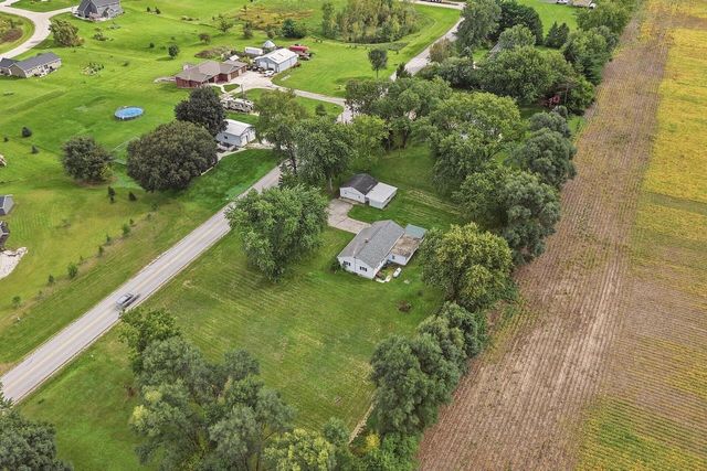 N7867 Townline ROAD, East Troy, WI 53120