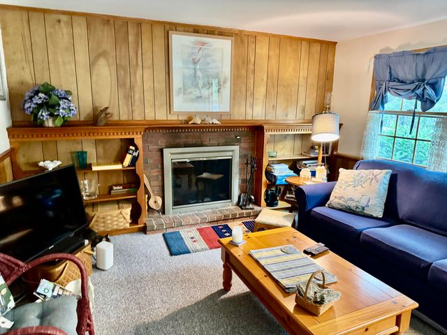 124 Gages Way, South Dennis, MA 02660