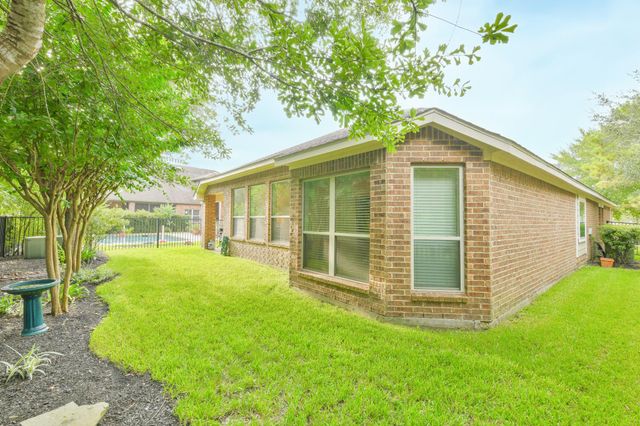 19607 Mills Glen Drive, Cypress, TX 77433