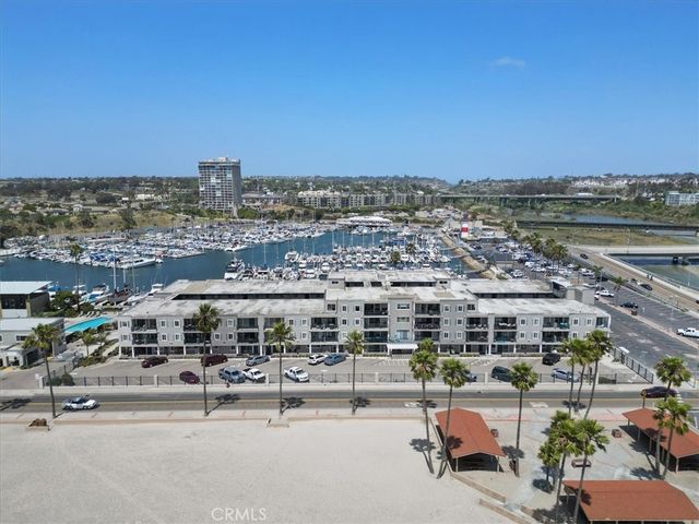 1202 N Pacific Street 204A, Oceanside, CA 92054